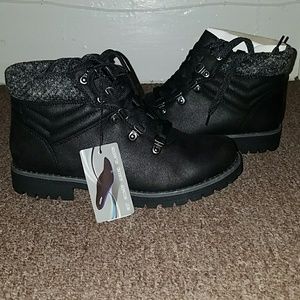 Sonoma cushioned footbed, booties 7.5